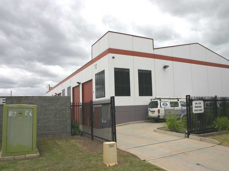 9/6-8 Bluett Drive, Smeaton Grange NSW 2567