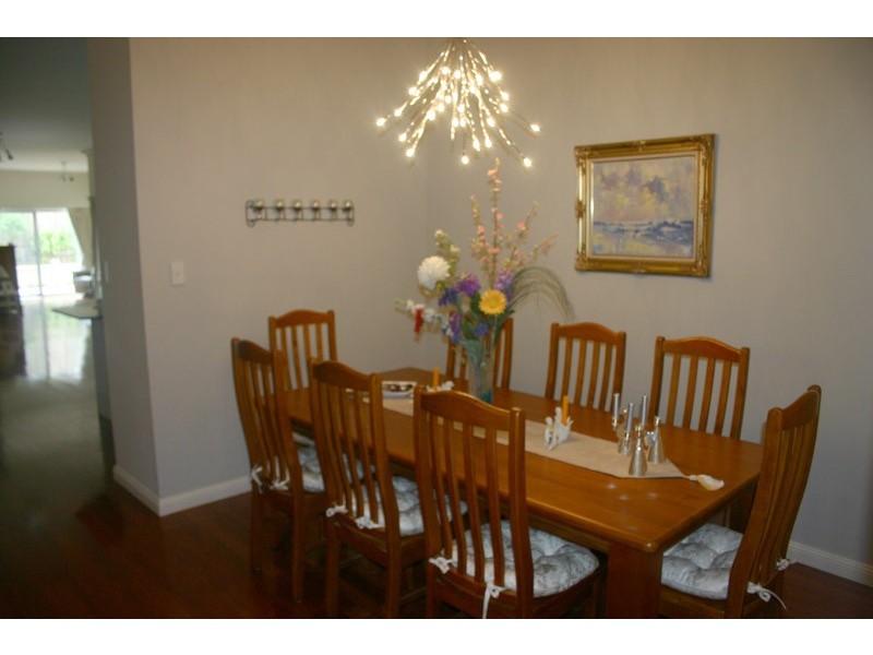 33 Young Ave, Camden Park NSW 2570