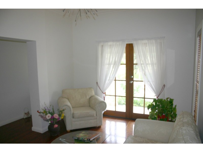 33 Young Ave, Camden Park NSW 2570