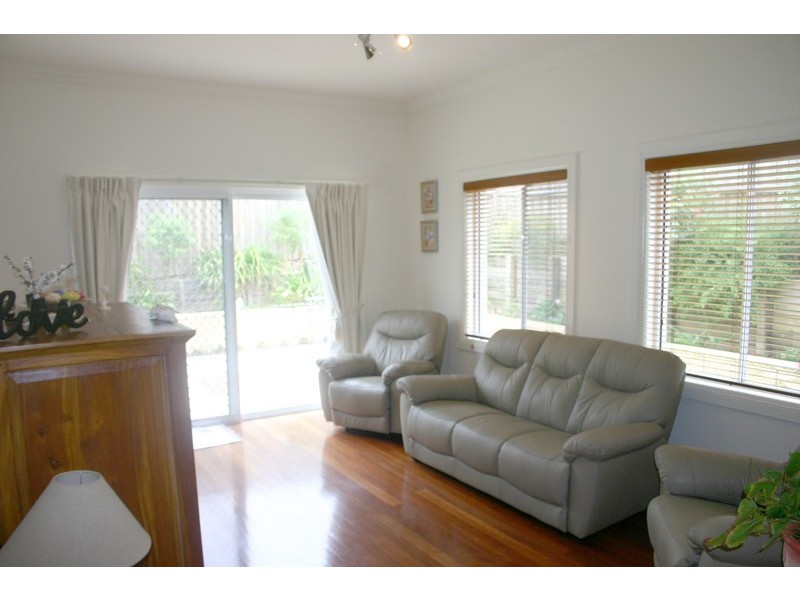 33 Young Ave, Camden Park NSW 2570