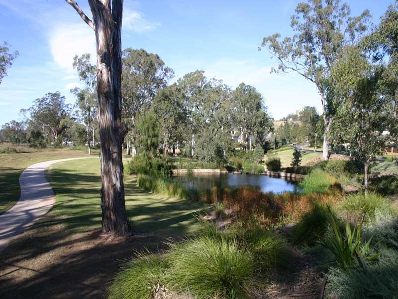 33 Young Ave, Camden Park NSW 2570