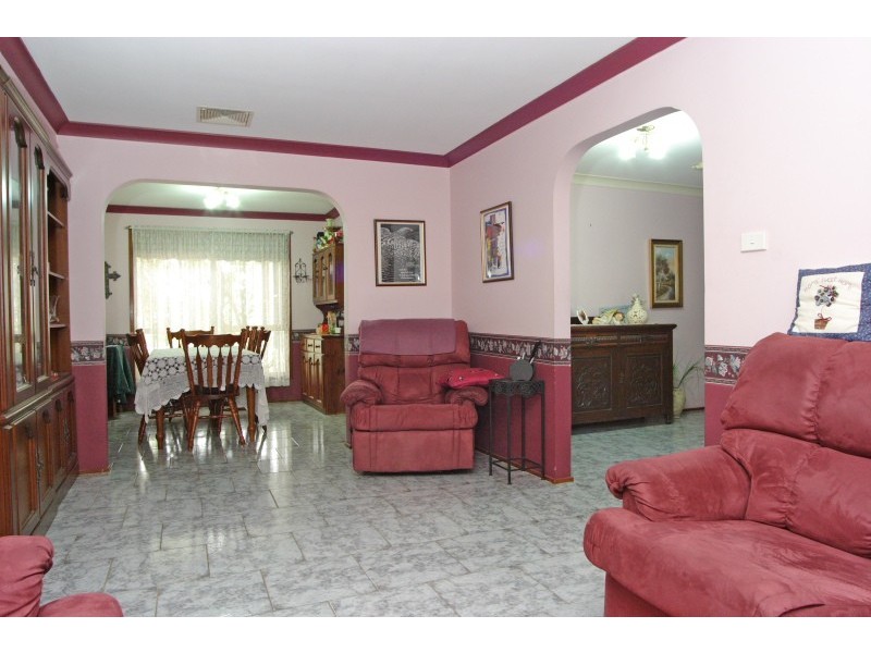 20 Southdown Road, Elderslie NSW 2570