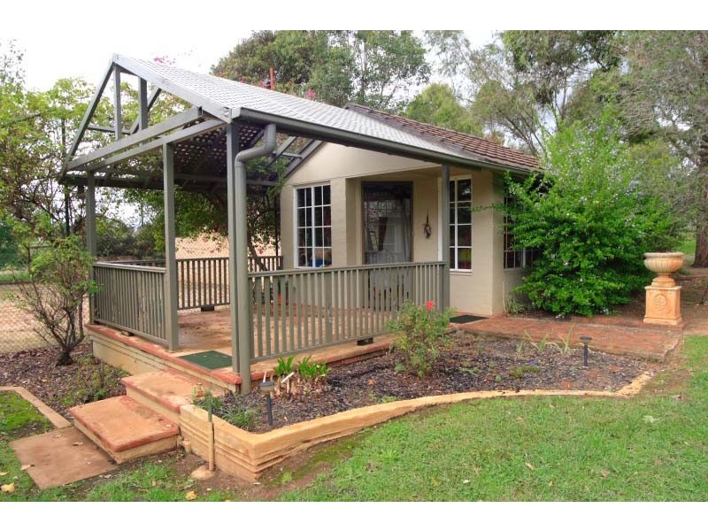 120 Victoria Park Road, The Oaks NSW 2570