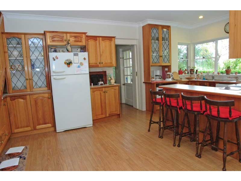 120 Victoria Park Road, The Oaks NSW 2570