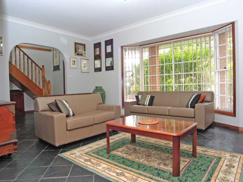 41 Southdown Road, Elderslie NSW 2570