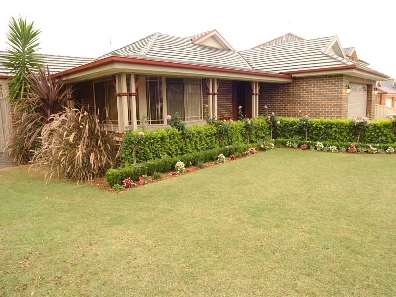 10 Coopworth Road, Elderslie NSW 2570