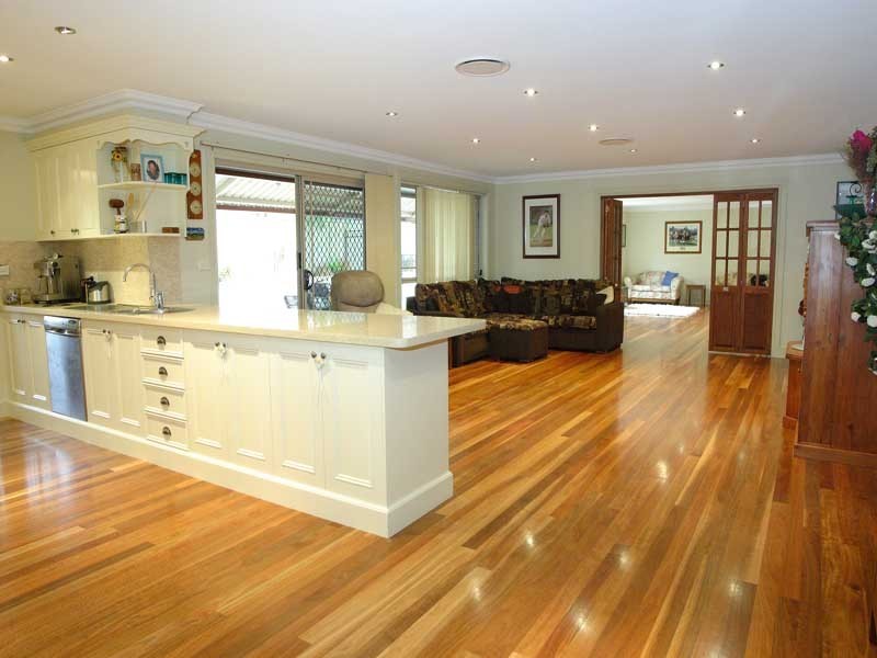 10 Coopworth Road, Elderslie NSW 2570