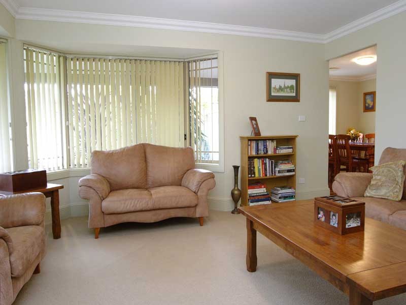 10 Coopworth Road, Elderslie NSW 2570