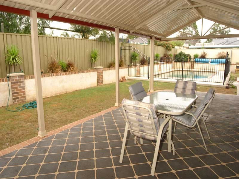 10 Coopworth Road, Elderslie NSW 2570