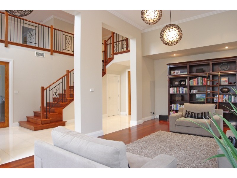 71 Governors Way, Macquarie Links NSW 2565