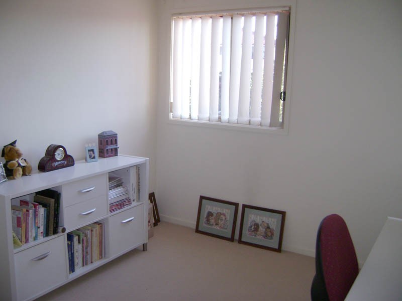 10/181 Waterworth Drive, Mount Annan NSW 2567