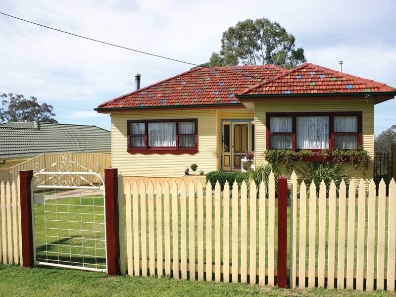 70 Merlin Street, The Oaks NSW 2570