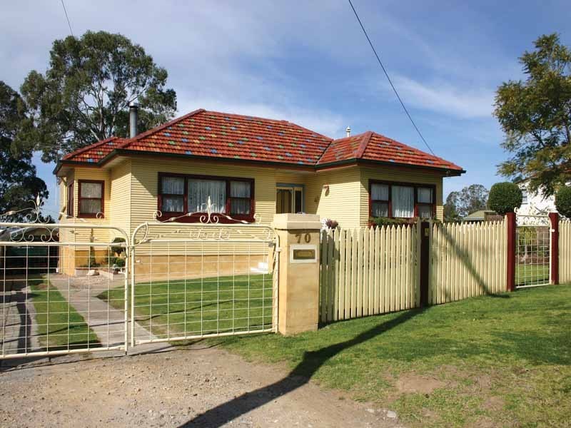 70 Merlin Street, The Oaks NSW 2570