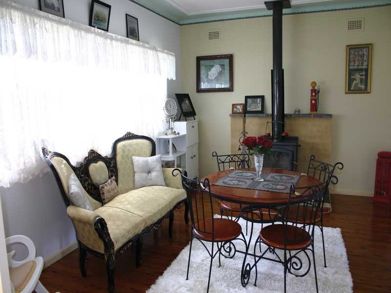 70 Merlin Street, The Oaks NSW 2570