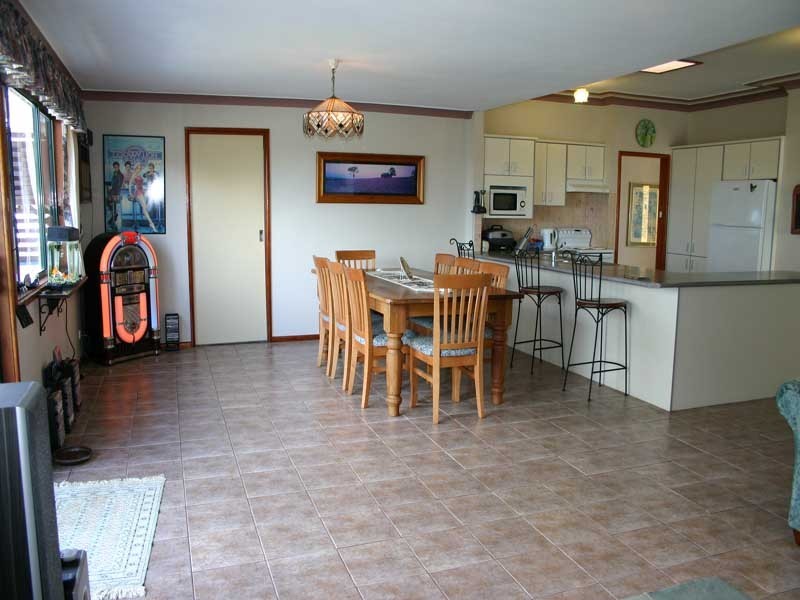 70 Merlin Street, The Oaks NSW 2570