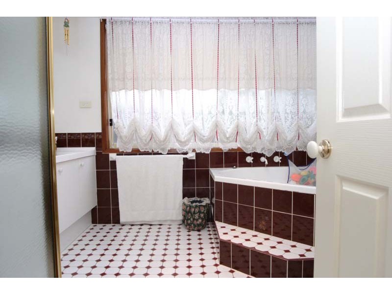 3 Tallow-wood Avenue, Narellan Vale NSW 2567