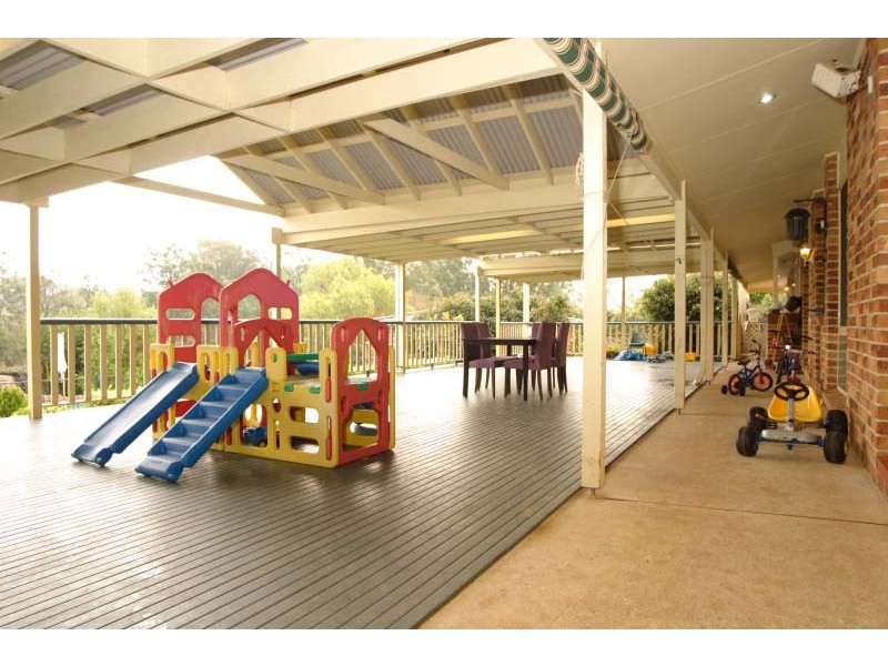 29 Sickles Drive, Grasmere NSW 2570