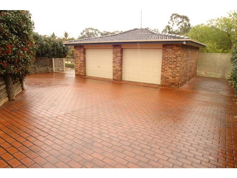 29 Sickles Drive, Grasmere NSW 2570