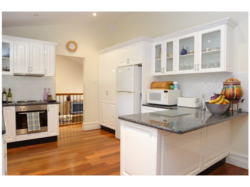 8 Kylie Place, Camden South NSW 2570
