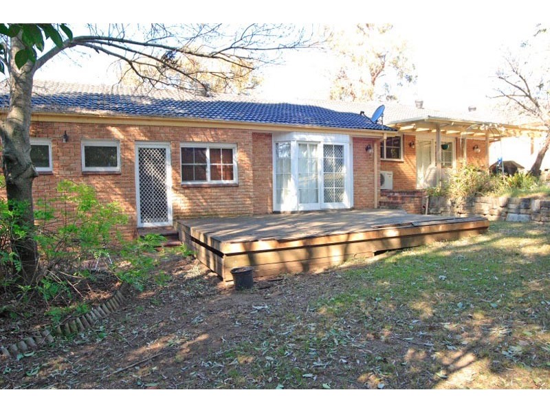 8 Kylie Place, Camden South NSW 2570