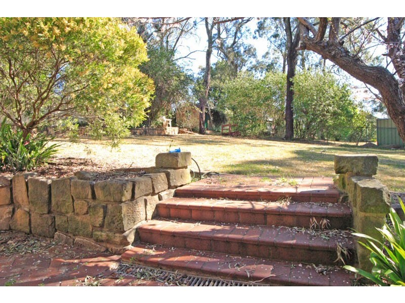 8 Kylie Place, Camden South NSW 2570