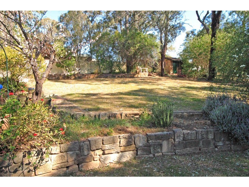 8 Kylie Place, Camden South NSW 2570