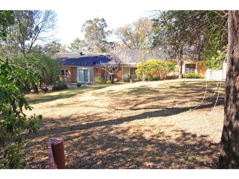 8 Kylie Place, Camden South NSW 2570