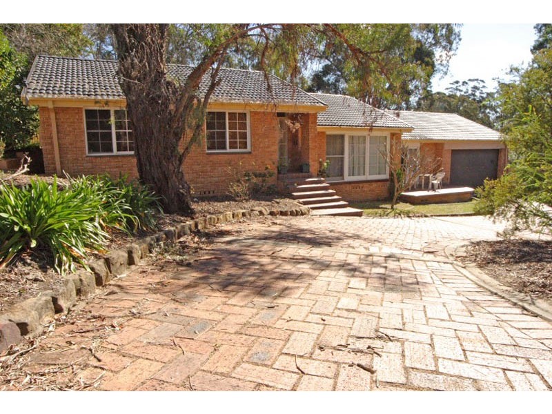 8 Kylie Place, Camden South NSW 2570