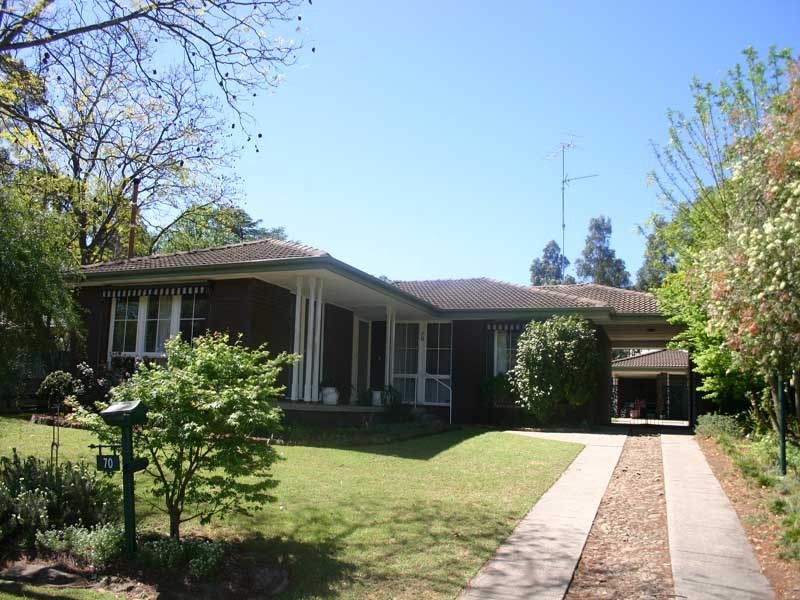 70 Macarthur Road, Elderslie NSW 2570
