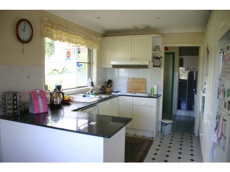 18 Bourke Place, Camden South NSW 2570