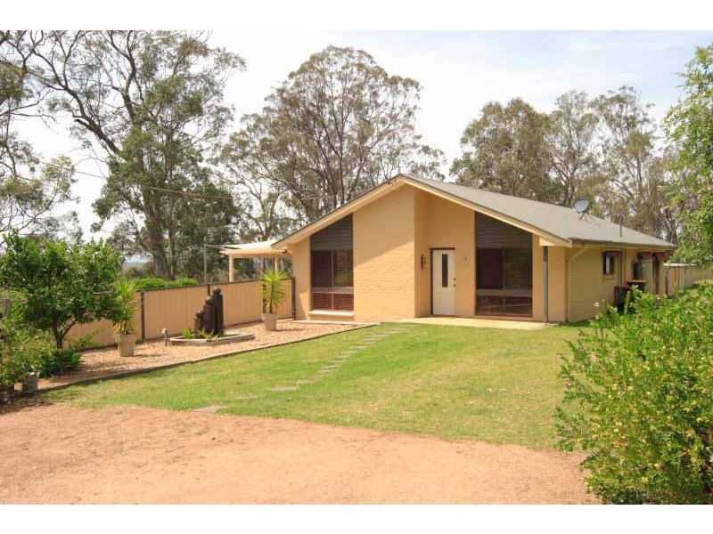 15 Hardwicke Street, The Oaks NSW 2570