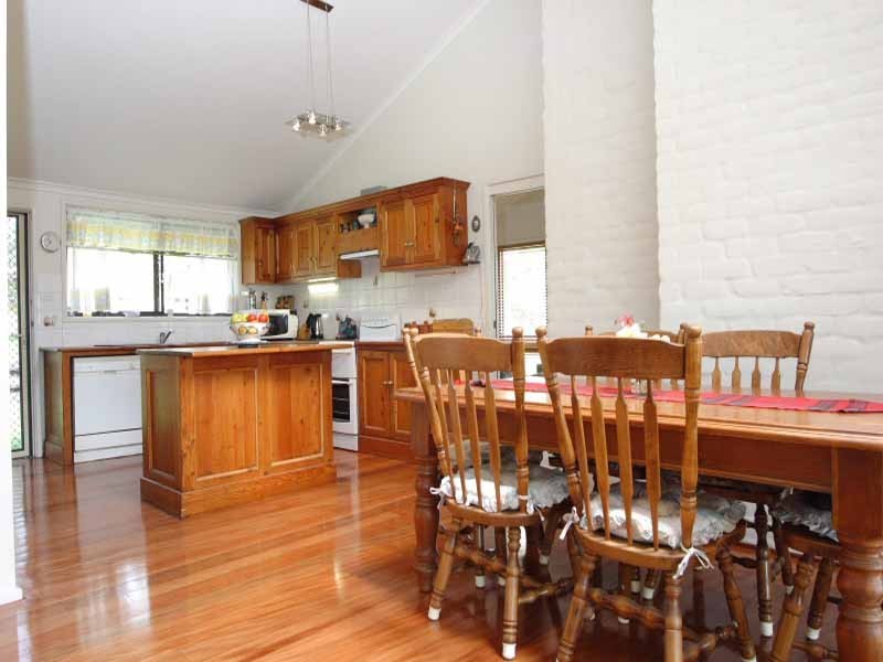 15 Hardwicke Street, The Oaks NSW 2570