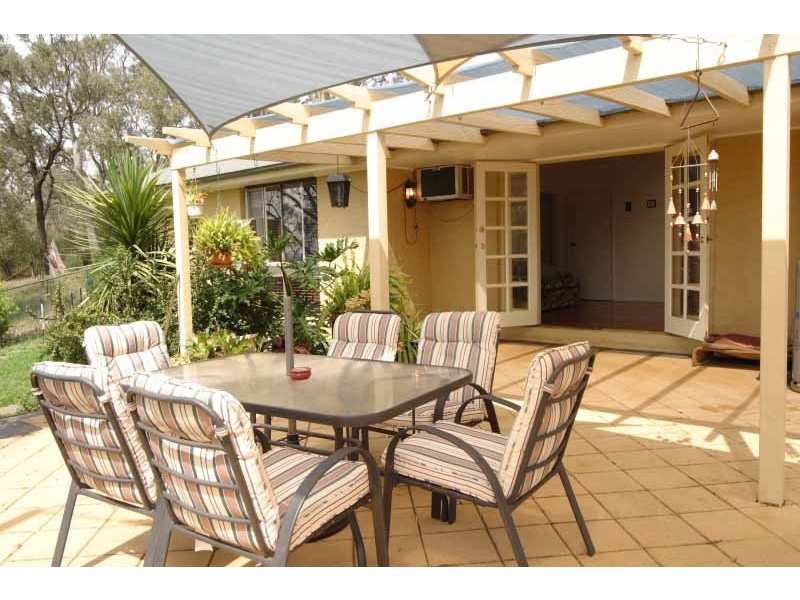 15 Hardwicke Street, The Oaks NSW 2570