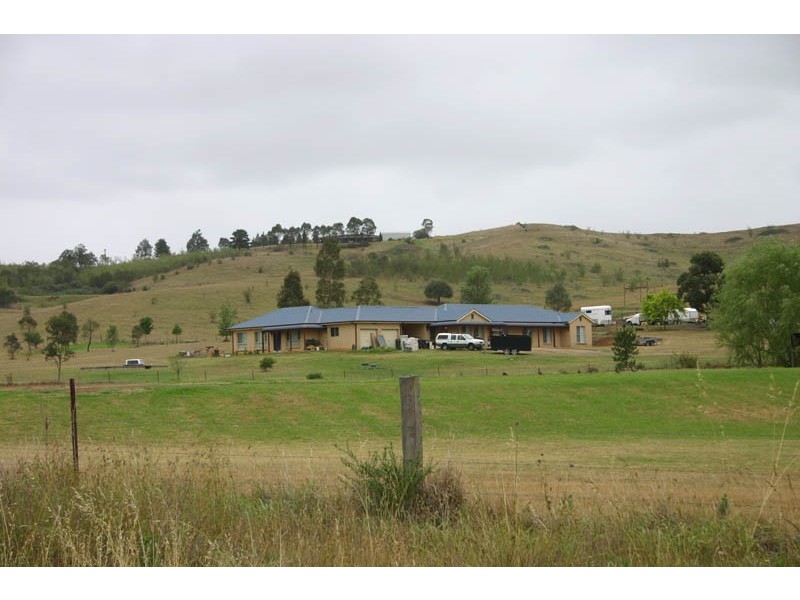 10 Blades Place, Douglas Park NSW 2569