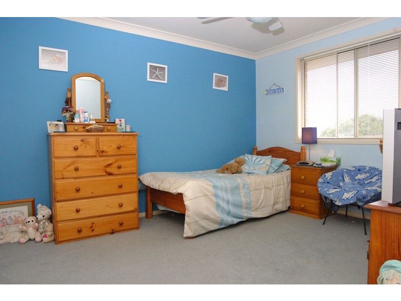 8 Hebrides Avenue, Macquarie Links NSW 2565