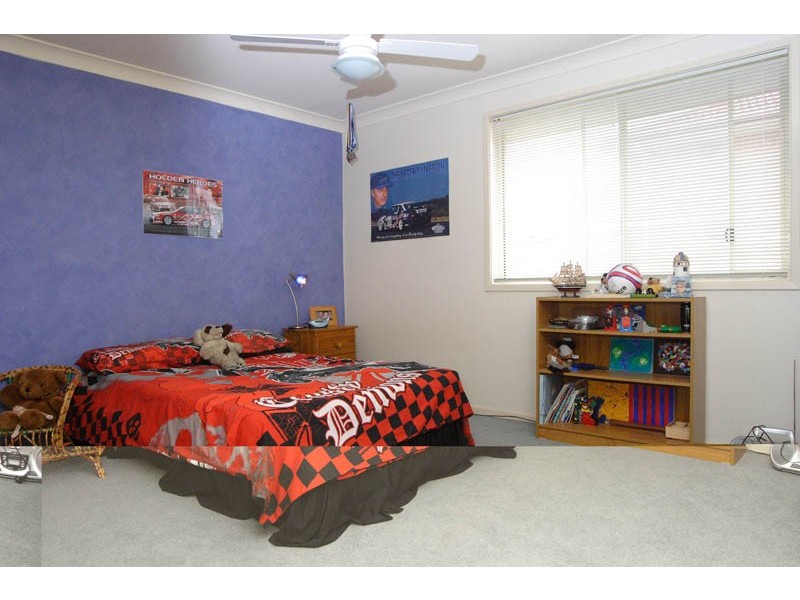 8 Hebrides Avenue, Macquarie Links NSW 2565