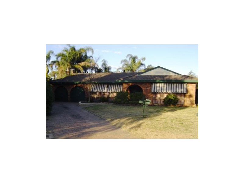 12 Merriman Close, Elderslie NSW 2570