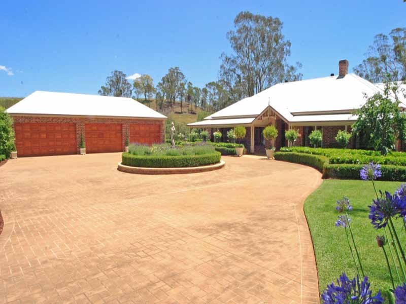 40 Inverary Close, Razorback NSW 2571