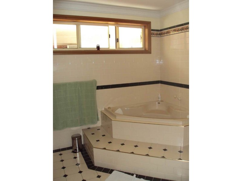 19 Hunter Street, Campbelltown NSW 2560