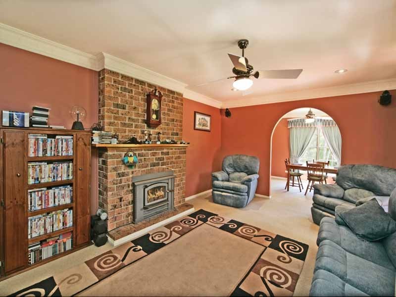 11 Centennial Lane, Ellis Lane NSW 2570