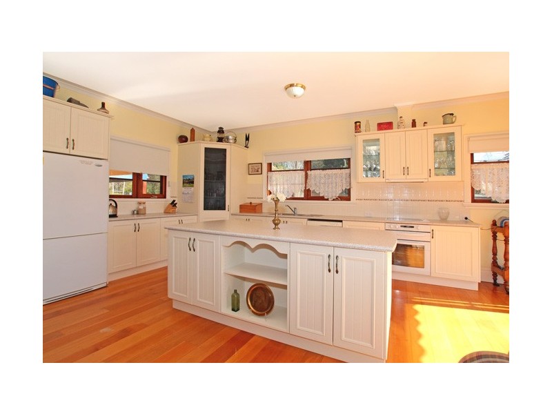 4 Menangle Street (West), Picton NSW 2571