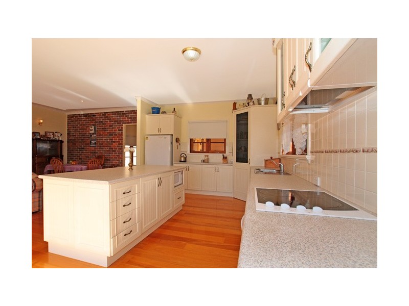 4 Menangle Street (West), Picton NSW 2571