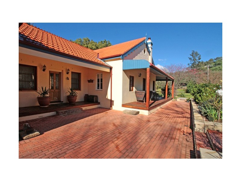 4 Menangle Street (West), Picton NSW 2571