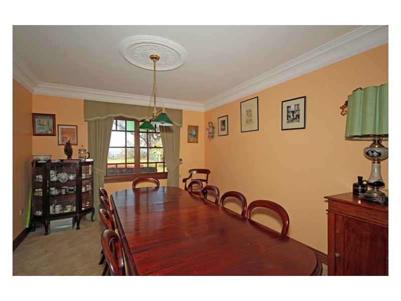 219 Donalds Range Road, Razorback NSW 2571