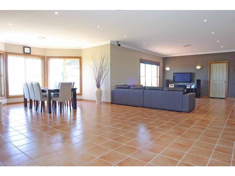 4.200 Mount Hercules Road, Razorback NSW 2571