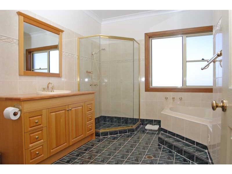4.200 Mount Hercules Road, Razorback NSW 2571