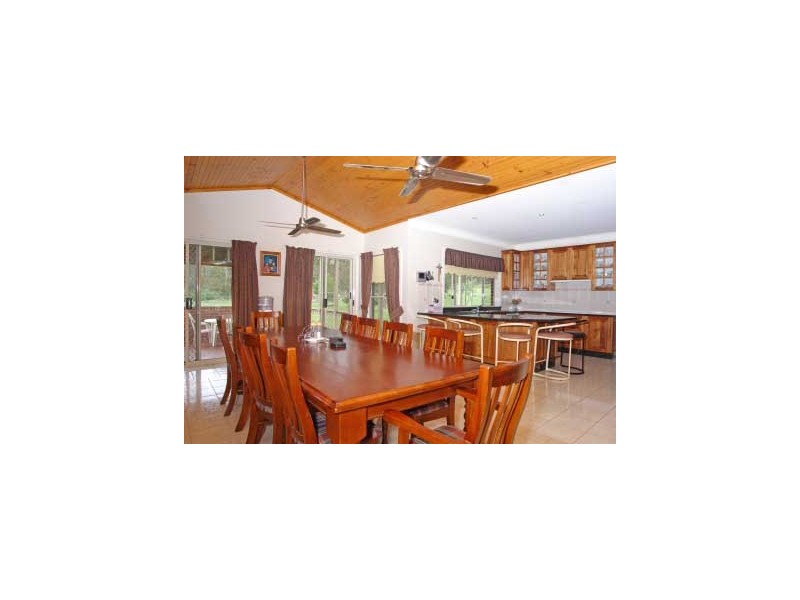 45 Benwerrin Crescent, Grasmere NSW 2570