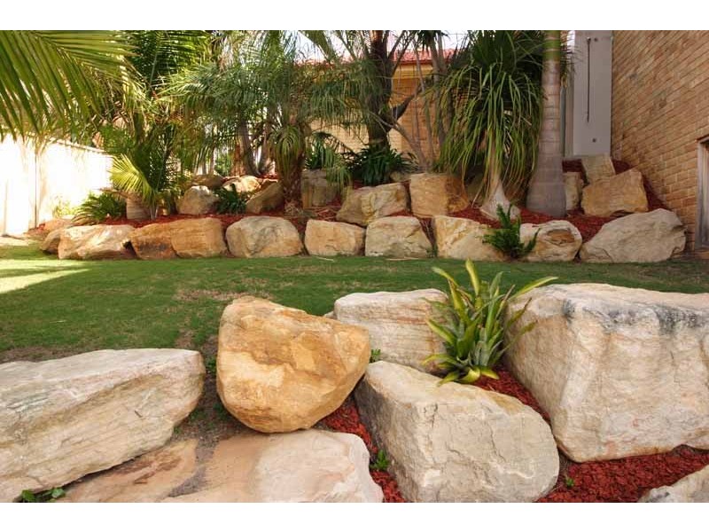 35 Nepean Towers Avenue, Glen Alpine NSW 2560