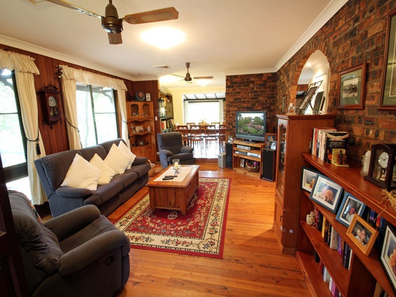 19 Forrest Crescent, Camden NSW 2570