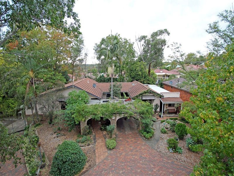 19 Forrest Crescent, Camden NSW 2570